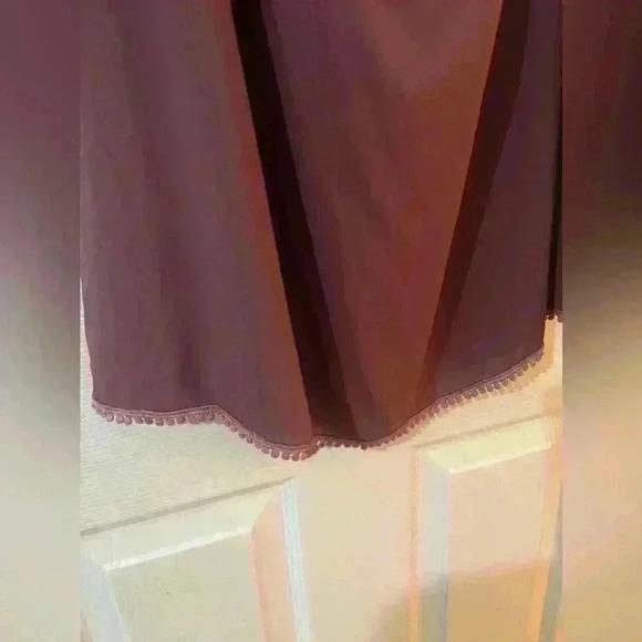 Tobi NWT Cindy off the shoulder bell sleeve shift dress lined size medium - Picture 4 of 9